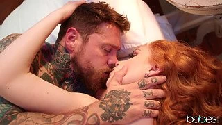 Lenina Crowne's big ass & tits get a workout from Dean Van Damme's big dick