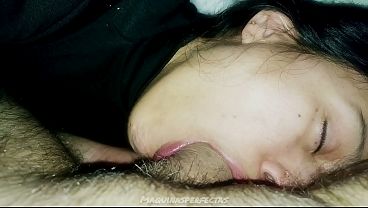 Colombian woman gives me a deep throat POV close-up - Finishes with cum in her mouth | Amateur deepthroat HD