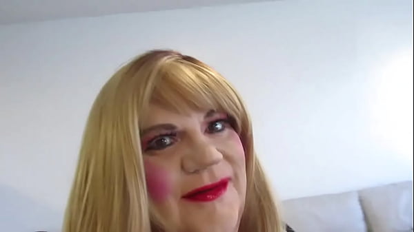 Getting ready with TS Aliza Breeze, we have a gentleman caller cummimg by. 51 sec