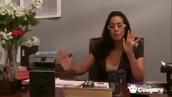 Boss Lady Isis Love Makes Her Employees Do More Than Just The TPS Reports 24 min