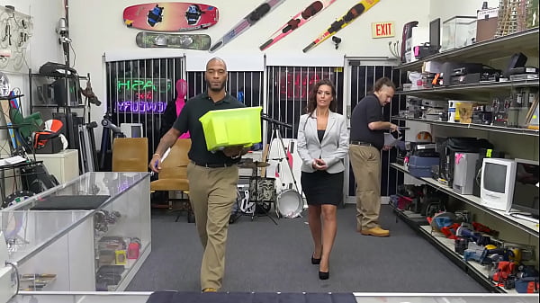 XXXPAWN - Victoria Banxxx Will Do Anything To Get Her Laptop Back 12 min