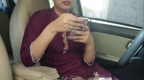 Desi HD Sex Video of Shy Girl Hard Fucked by boyfriend in video call in car outdoor Hindi audio 8 min