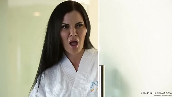 Jasmine Jae fucks her husband's best friend 6 min