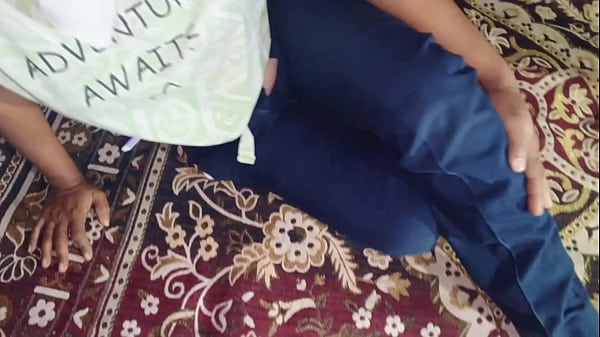 Desi Bhabhi made her brother-in-law squirt during sex, Hindi HD video sex. 11 min