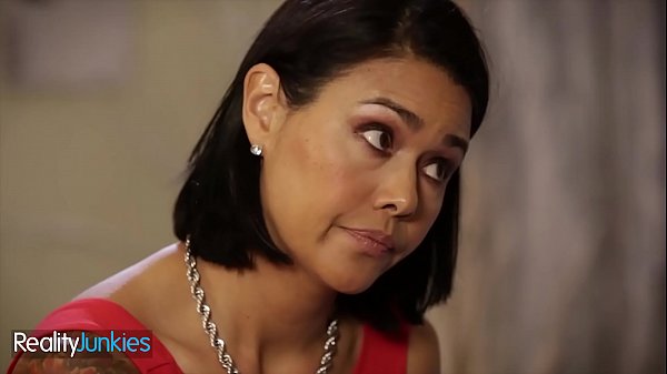 Pretty Chicks (Dana Vespoli, Jenna Foxx) Getting Romantic - Reality s 10 min