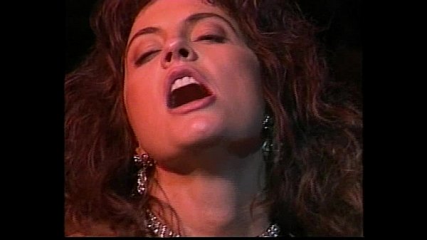 Ashlyn Gere butt fucks Tom Bryon 8 min