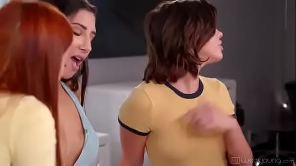 Adriana Chechik, Gianna Dior, Maya Kendrick lesbian threesome 32 min
